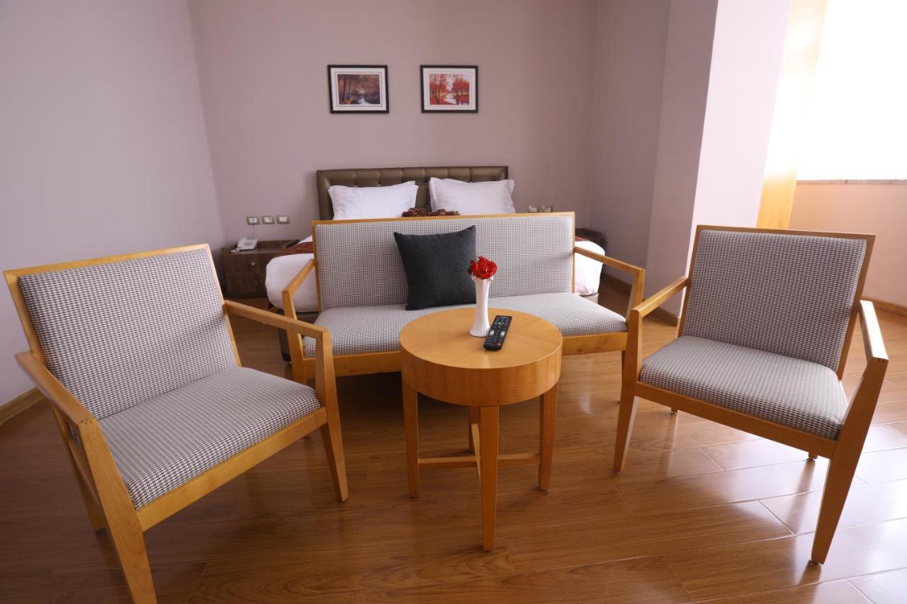 New Day Hotel Addis Ababa Ngoại thất bức ảnh